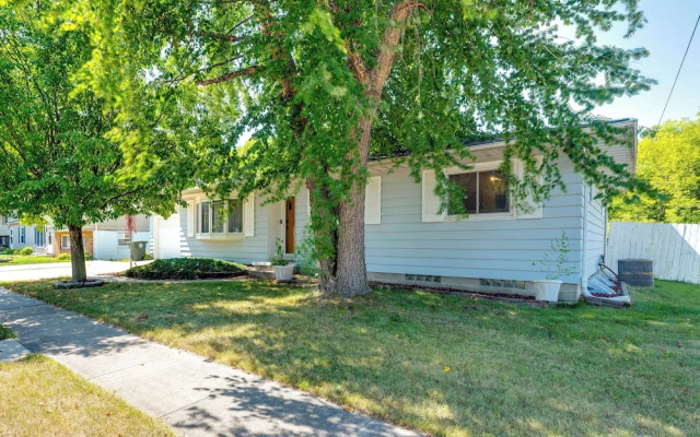 Pet-friendly Waterloo Abode w/ Deck!