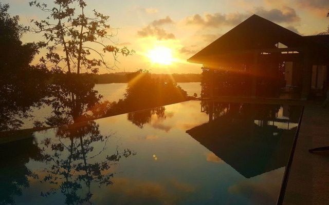 Elevated Villa Overlooking Tranquil Koggala Lake