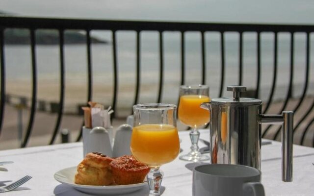 Walter Raleigh Hotel