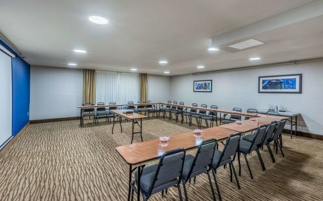 Comfort Inn Charlotte Airport Uptown