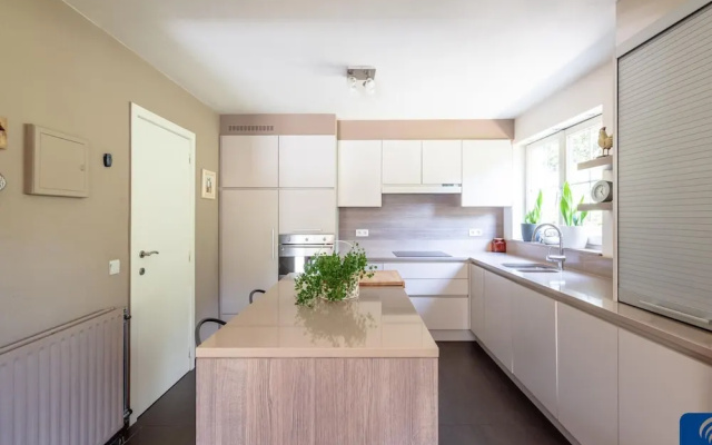 Pet-friendly Villa Retreat