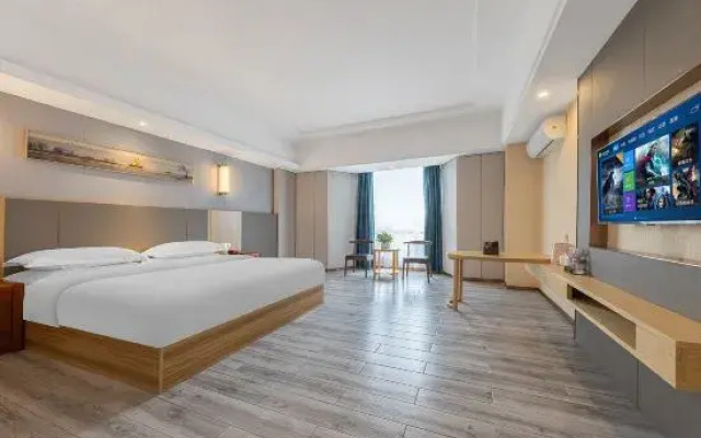 Shengweiyasenyang Hotel (Nongmo Lake Park Branch)