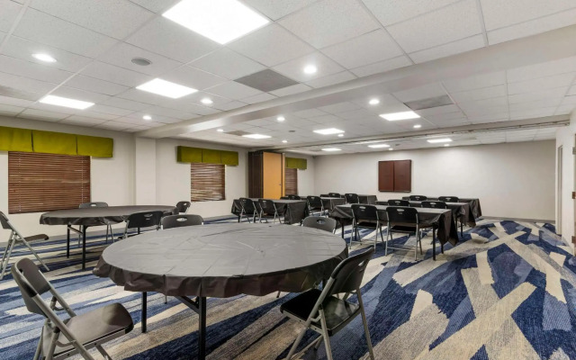 Comfort Suites Atlanta Airport