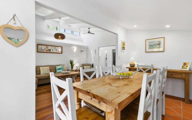 Tranquil & tropical, Sunshine Beach