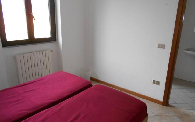 Lake Como Beach Hostel