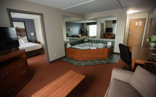 Super 8 by Wyndham Whitecourt