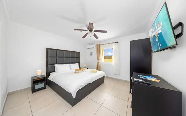 Lovely 1br1ba Condo Walk to Beach Pool BBQ
