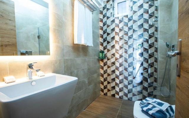Captivating Bougainvillea Apartment in Panormos