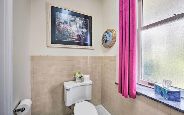 8 Mi to Hersheypark: Luxe Manor in Annville