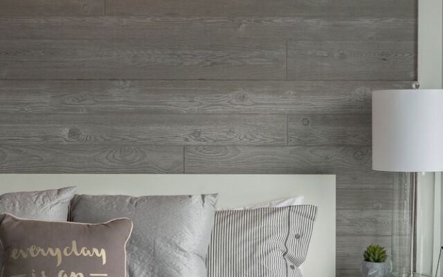 Romantic Studio Getaway with Rooftop Deck