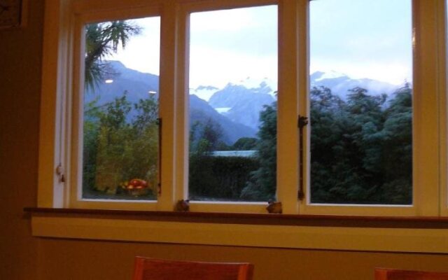 Holly Homestead B&B