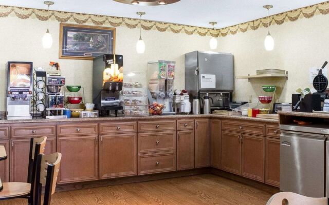 Econo Lodge Grand Forks