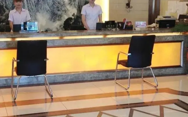 Fuyang Golden Beach Hotel