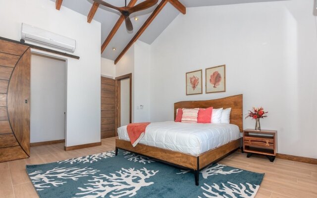 Casa Palmera 2 Bedroom Home by RedAwning