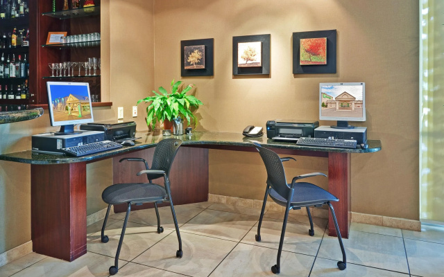 Holiday Inn Bloomington-University Area by IHG