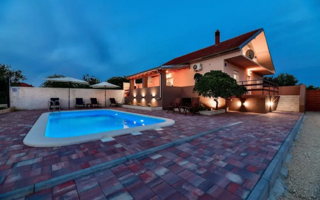 House Gabriela