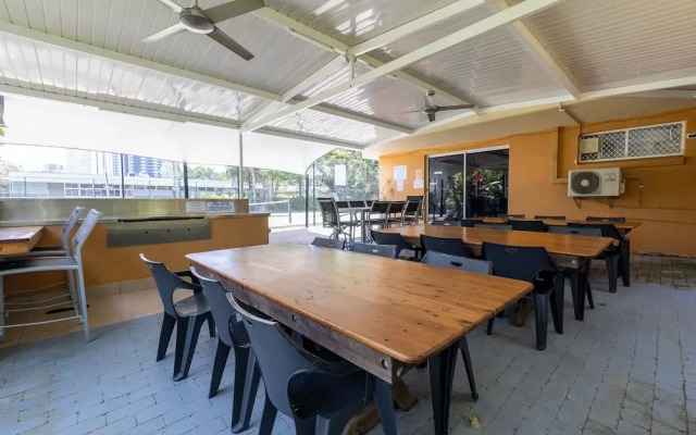 Paradise Grove Holiday Apartments