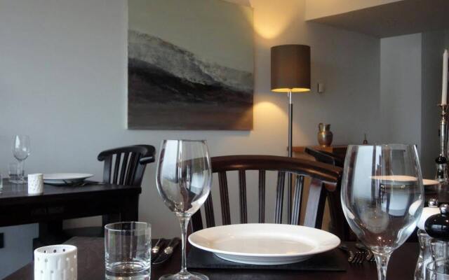 Hillstone Lodge