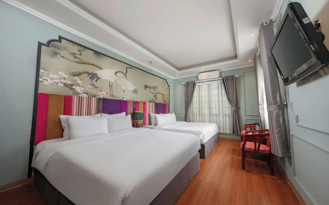 Madelise Stardust Hotel & Travel