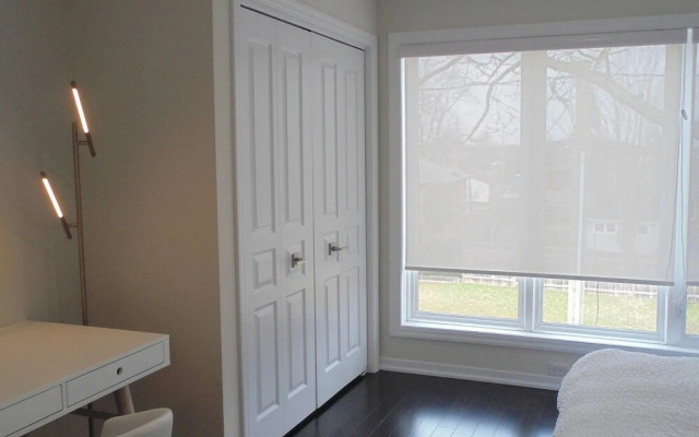 Luxury White House In Oakville Free Ev Charging