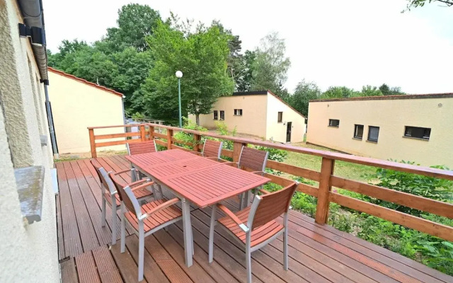 Comfortable Bungalow Near Lake Rabais