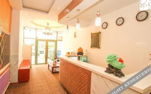 Yixin Business Hotel (Changchun Railway Station Heishui Road)
