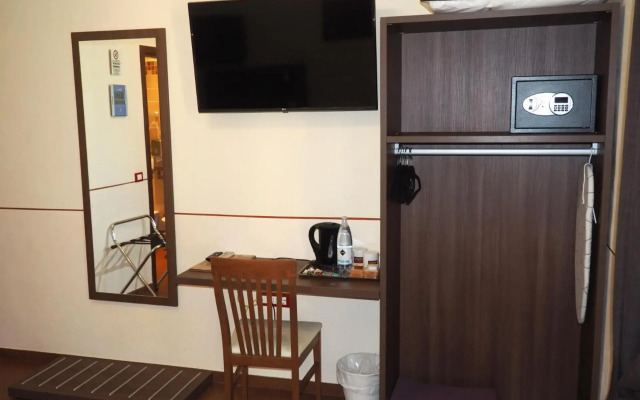 Hotel Ester