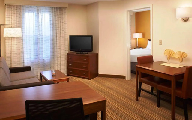 Sonesta ES Suites Chicago Waukegan Gurnee
