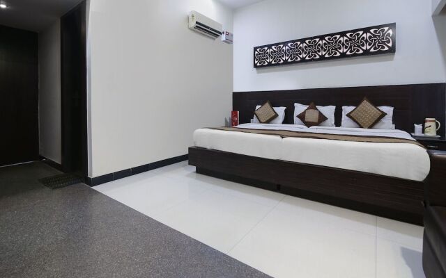 Capital O 9367 Hotel Agra Cantt