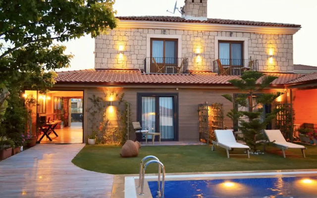 Fehmi Bey Alacati Butik  - Special Class