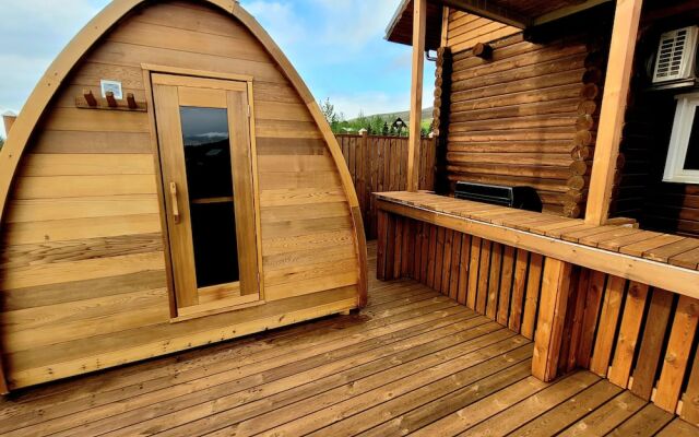 Loghouse with amazing view and sauna