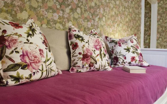 JOIVY Flowers Apartment 25