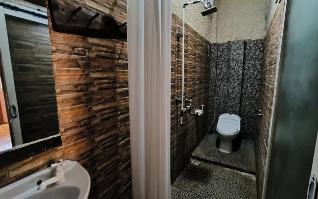 New Lishafa Guesthouse