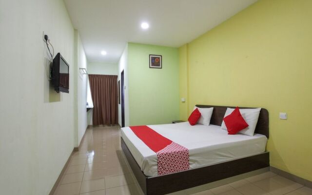 OYO 89539 Hotel Siswa