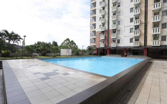 OYO 93585 Apartemen Cibubur Village By Raja Property