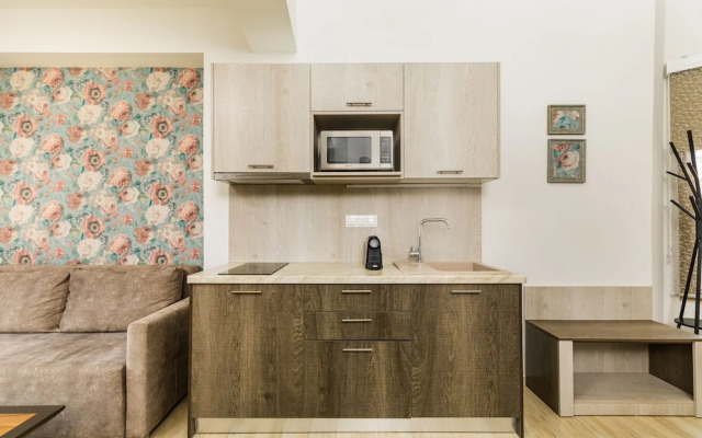 Aria Garden Suites