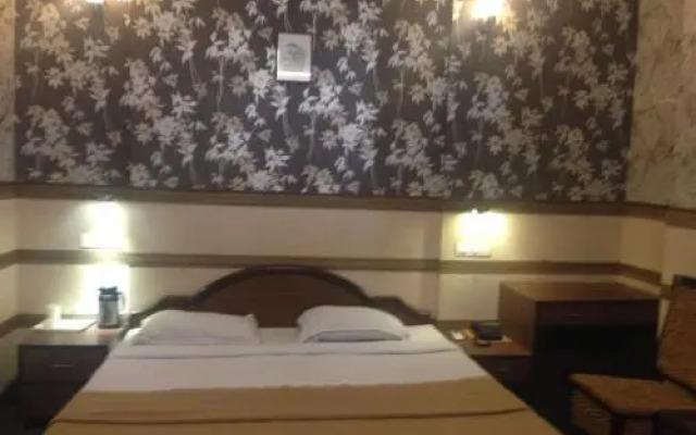Amrapali Tourist Resort
