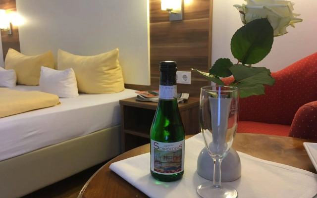 SCHROEDERS Stadtwaldhotel