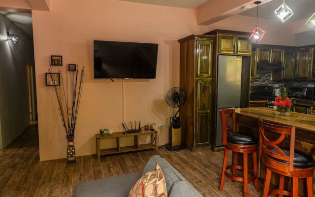 Topaz Apartment Villa - Mountain View