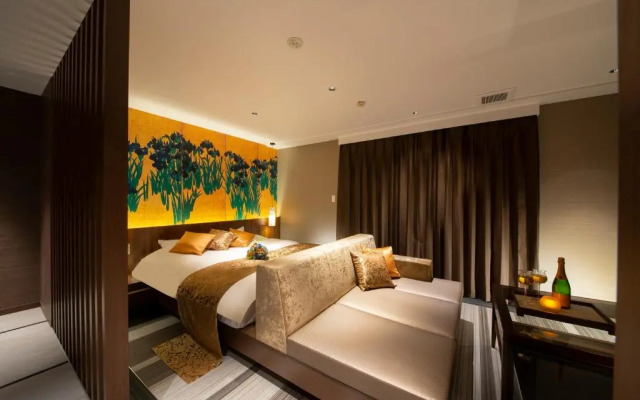 Hotel Tiger & Dragon (Adult Only)