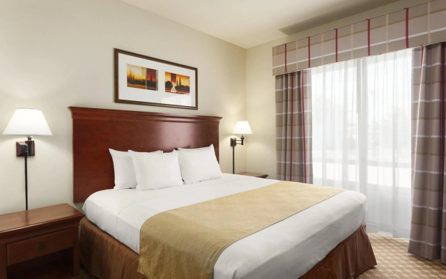 Sleep Inn & Suites Center