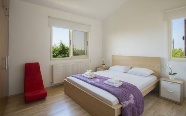 Soothing Sunset Villa, 200m to the Beach