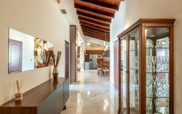 Airis Boutique & Suites