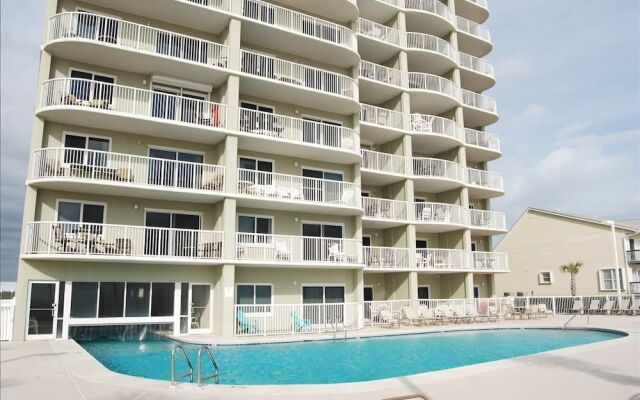 Tradewinds 801 by RedAwning