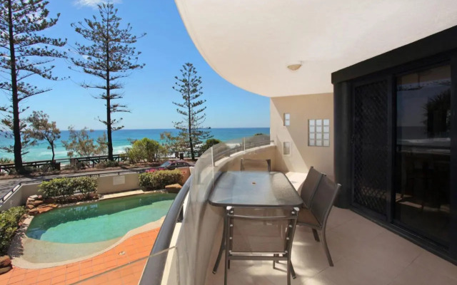 Unit 2 'The Rocks', Coolum Beach