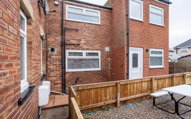 Bedlington - House - Sleeps 3 - Parking - Garden