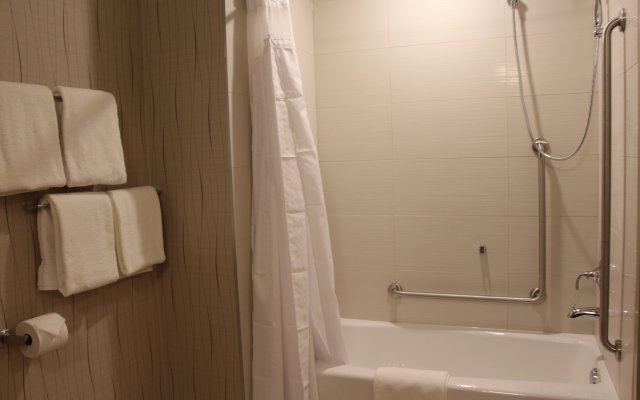 Holiday Inn Express & Suites Cold Lake by IHG