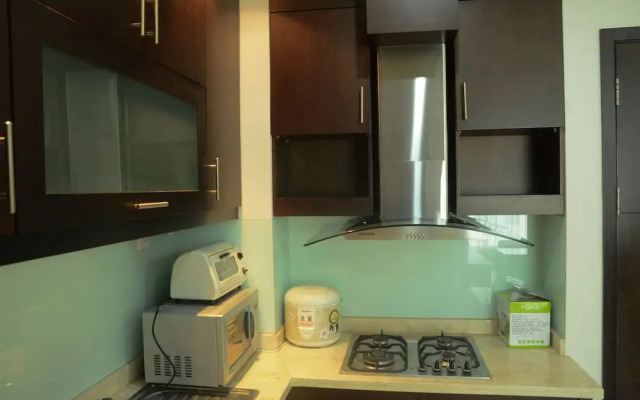 Gandaria Heights Apartment with Mall Access