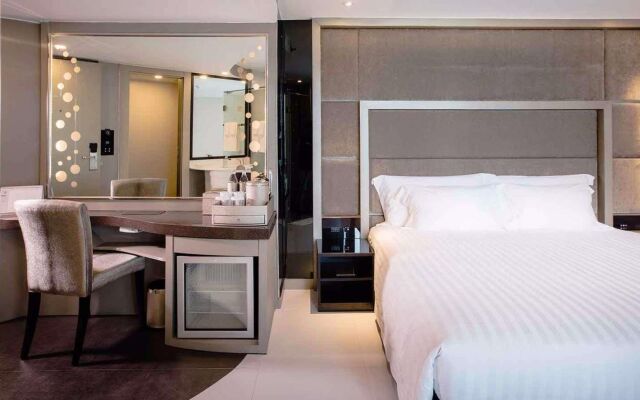 Azure Hotel Pattaya