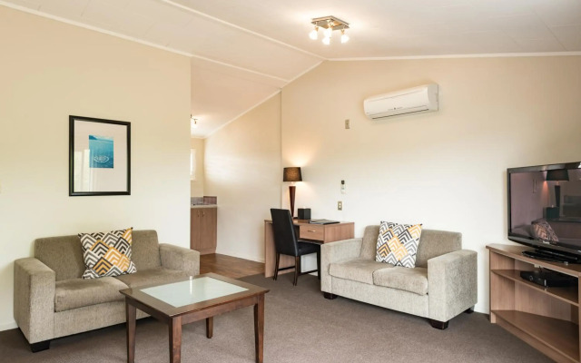 Suncourt Hotel & Conference Centre